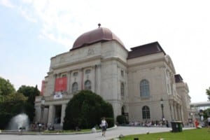 Oper Graz Foto der Grazer Oper Haupteingang
