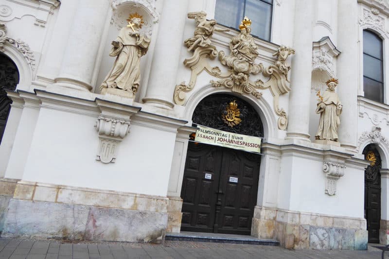 Das Portal der Mariahilferkirche Graz
