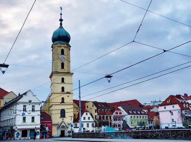 Die Franziskanerkirche von vorne