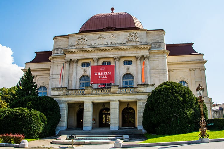 Die Oper Graz von vorne