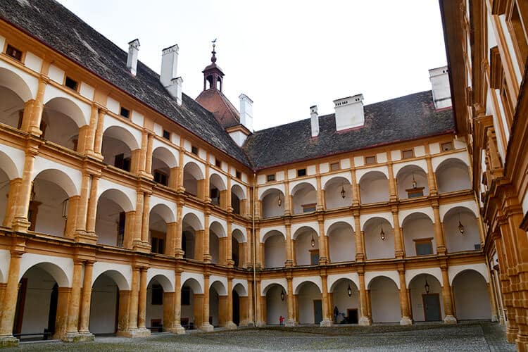 Schloss Eggenberg: Der Innenhof