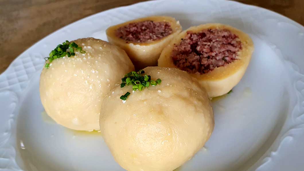 Selchfleischknödel - Rezept - Österreichische Küche
