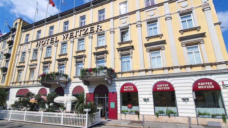 hotel self check in graz