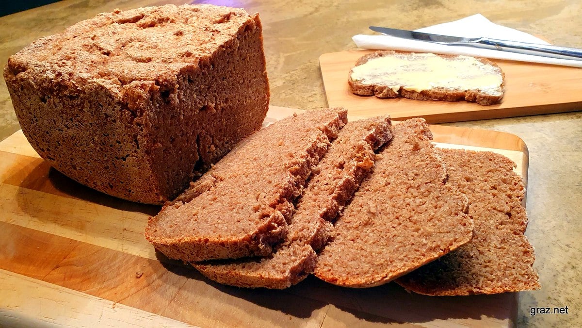 Sauerteigbrot aus dem Brotbackautomaten - Rezept