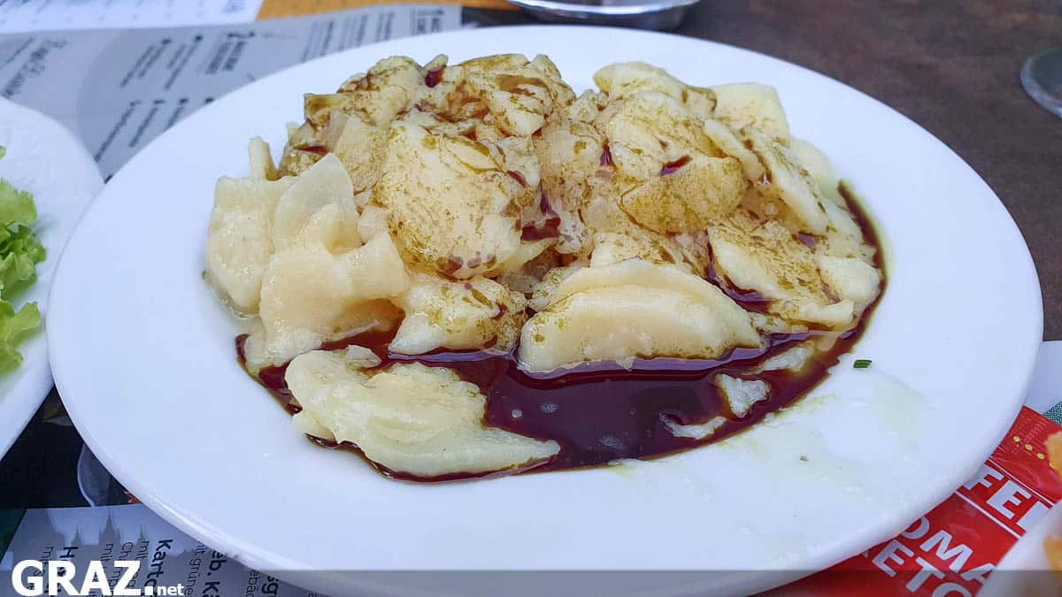 Erdäpfelsalat bei den 3 goldenen Kugeln am Hauptbahnhof