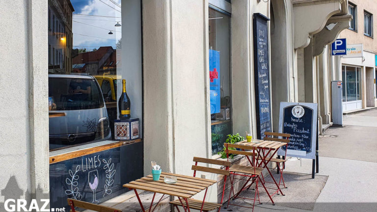 Limes Cafe Graz - Außen und Gastgarten