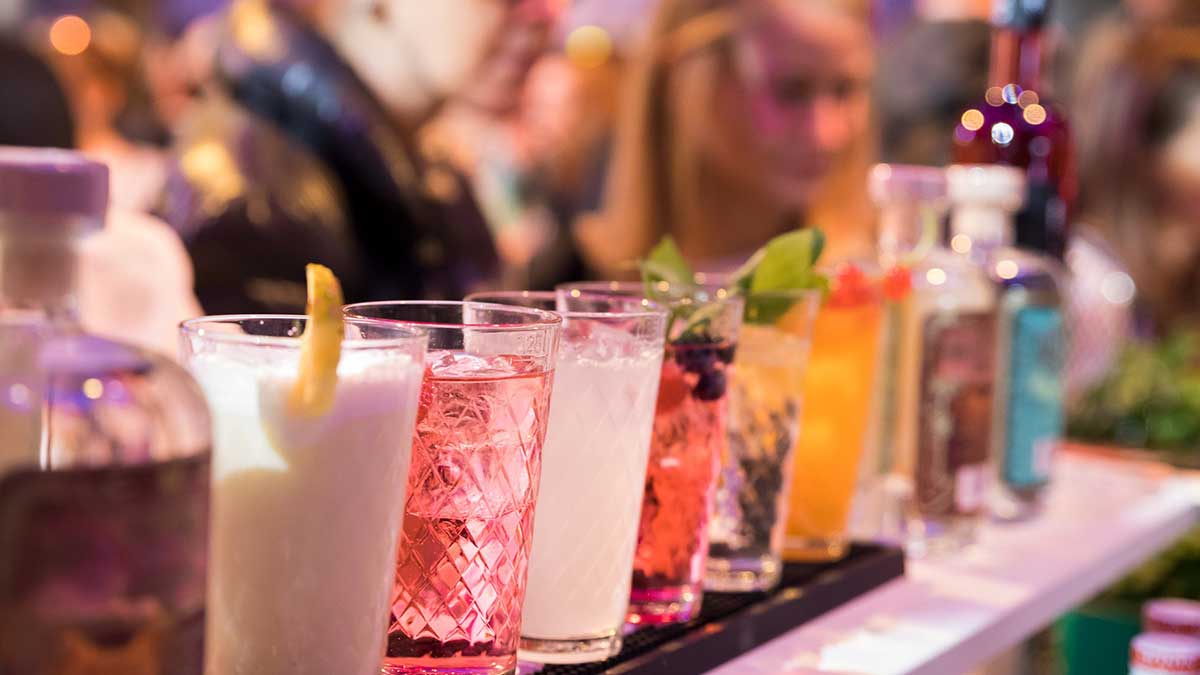 Cocktails beim Spirituosenfestival „About Drinks“ – am 17. und 18. Juni 2022 in Graz