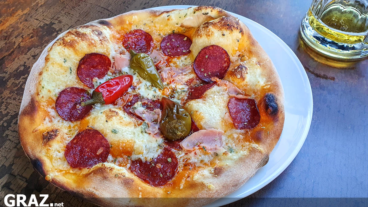 Pizza im Sägewerk Eggenberg