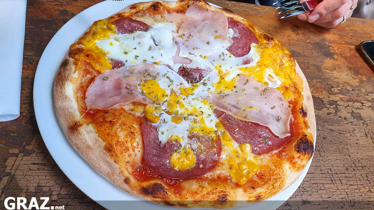 Pizza im Sägewerk Eggenberg