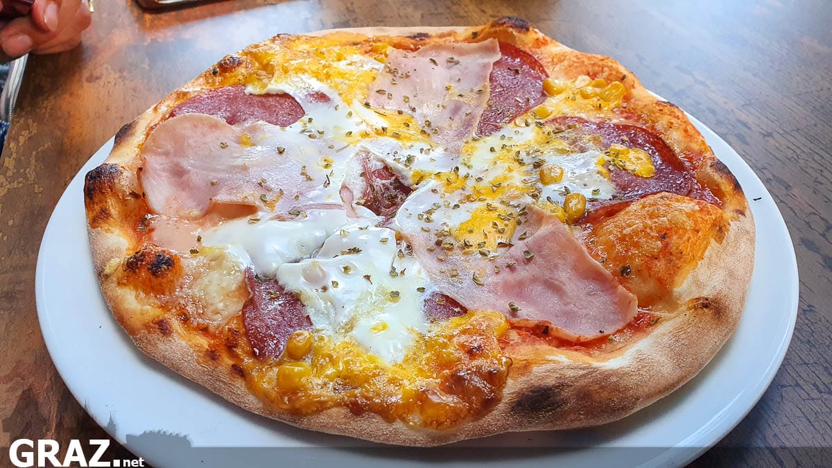 Pizza im Sägewerk Eggenberg