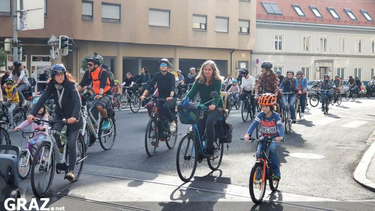 Critical Mass – Kidical Mass – Fahrrad Demo in Graz