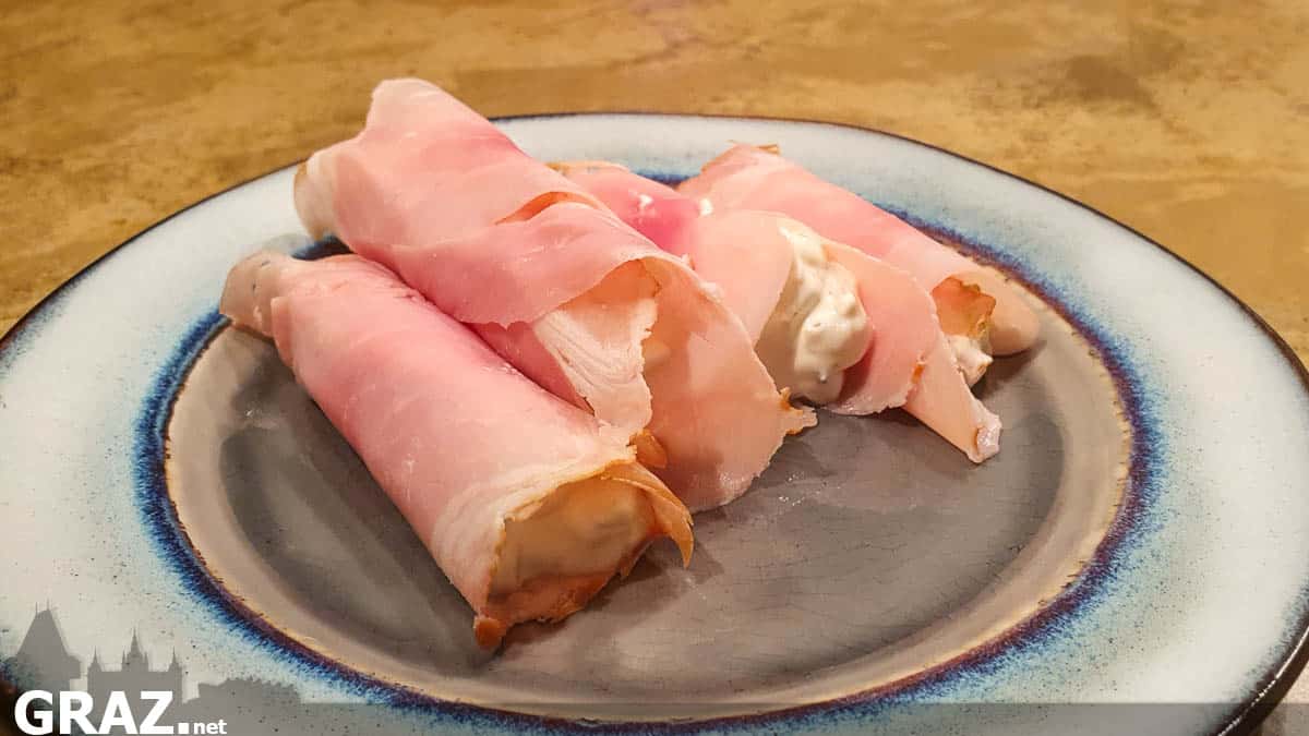 Schinkenrollen - einfaches Rezept - gefüllt mit Gemüsetopfen - LowCarb