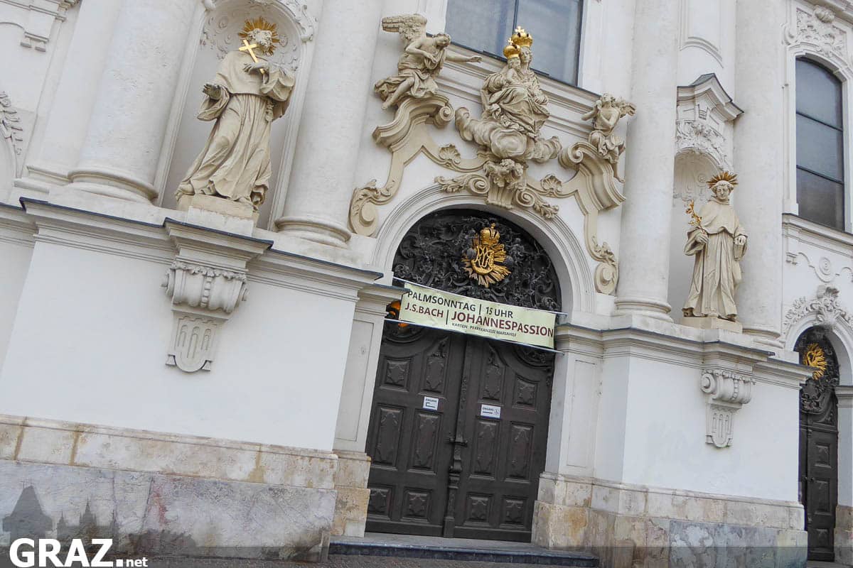 Das Portal der Mariahilferkirche Graz