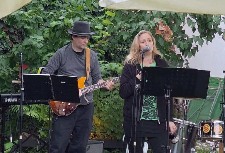 Live-Musik im Garten von Gatto im Museum am 12. Juni 2025