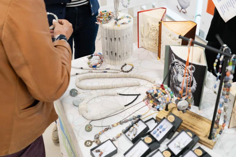 Vintage Days mit Fashion-Kilo-Sale und Amazon‑Retouren‑Pop‑Up im Center West