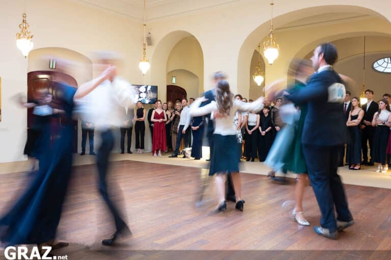 Opernredoute Polonaisecasting: Heute wurde getanzt, gelächelt – und überzeugt